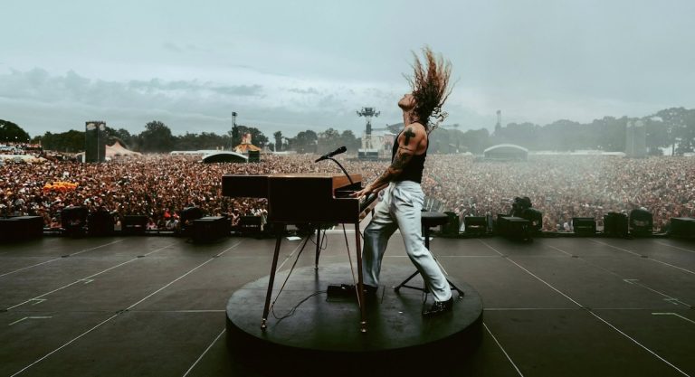 Julien Doré annule sa tournée prévue aux États-Unis pour des raisons de santé