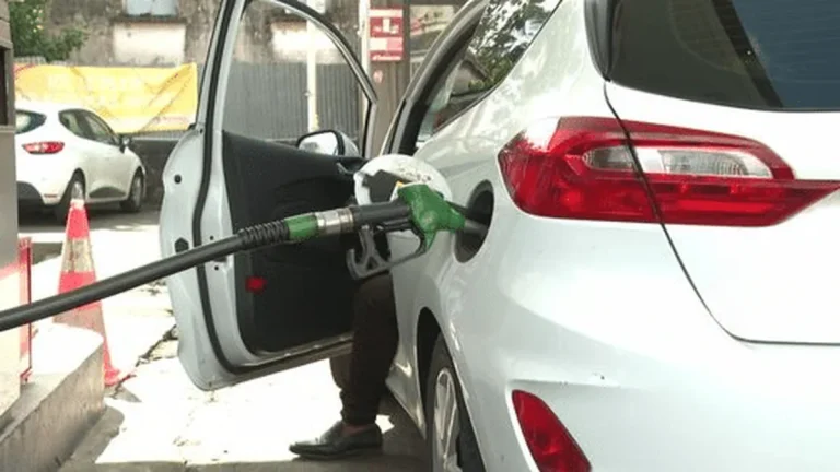 Prix des carburants en Guadeloupe : les prix du sans-plomb et du gazole avoisinent les 2€, dans le contexte de tensions internationales