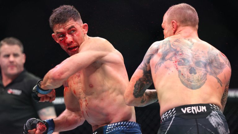 MMA : Axel Sola subit sa première défaite après un combat sanglant contre Mason Jones