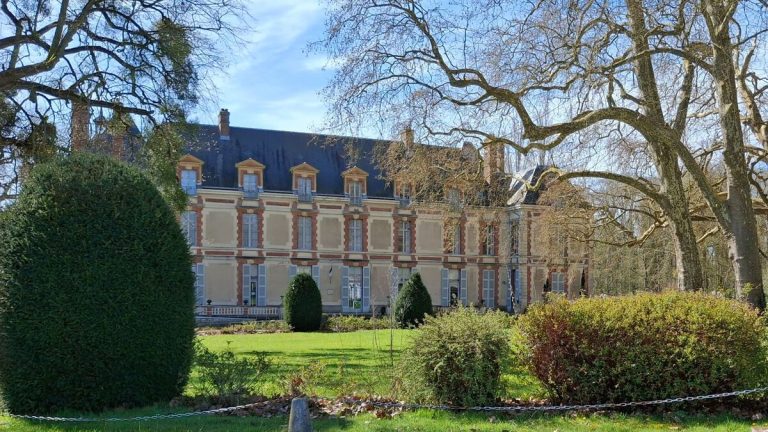 «Son entretien pompe l’argent des salariés»: un château en Essonne au cœur d’une bataille entre syndicats à la RATP