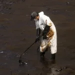 Thaïlande : marée noire à Phuket suite au naufrage d'un cargo en mer