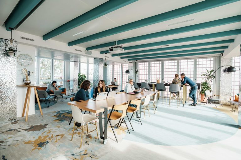 Recherche de bureaux : 8 attentes clés des entreprises pour 2026