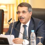 Réforme socio-économique en Algérie : mesures sur salaires, aides et logement pour la classe moyenne