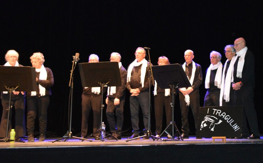 retour en Image du concert à Langeais le 9 mars 2025 - l'Amicale Des Corses et amis de la Corse en Touraine est heureuse de vous accueillir sur son blog