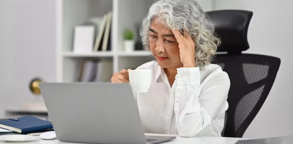 Retraite repoussée : impact de la qualité de l'emploi sur la santé mentale des seniors