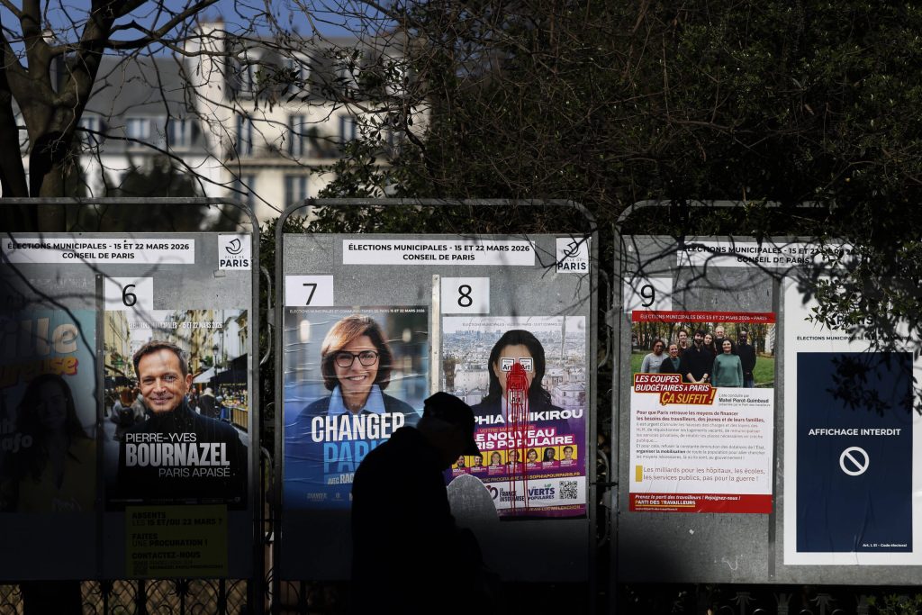 Municipales 2026 : conséquences légales de la déchirure d'une affiche électorale