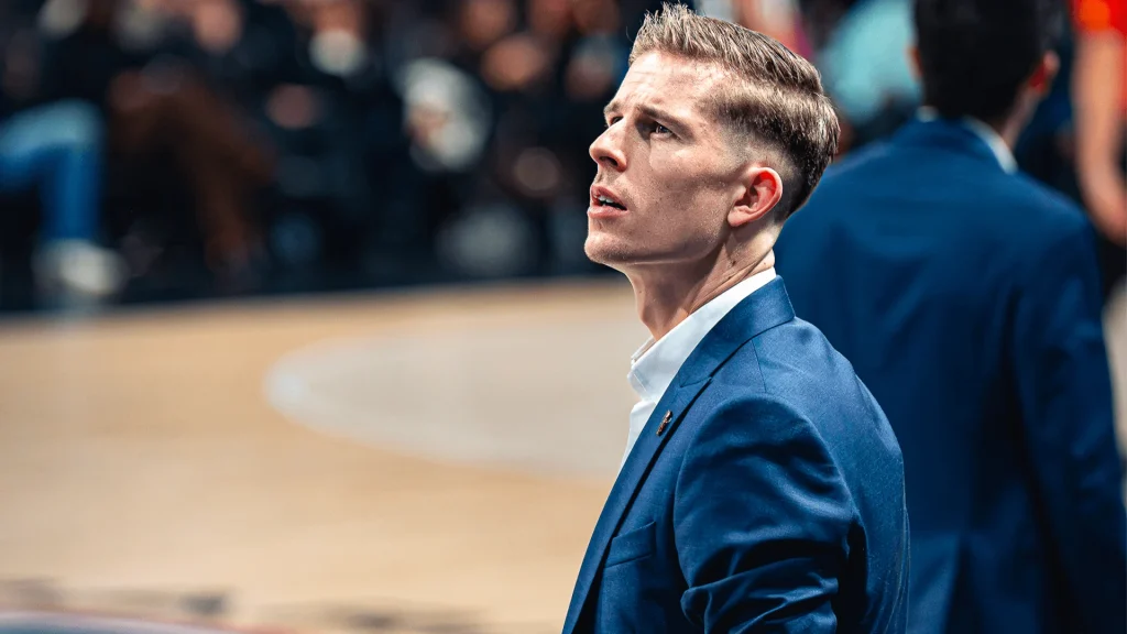 Première de Thomas à Dijon - ParisBasketball