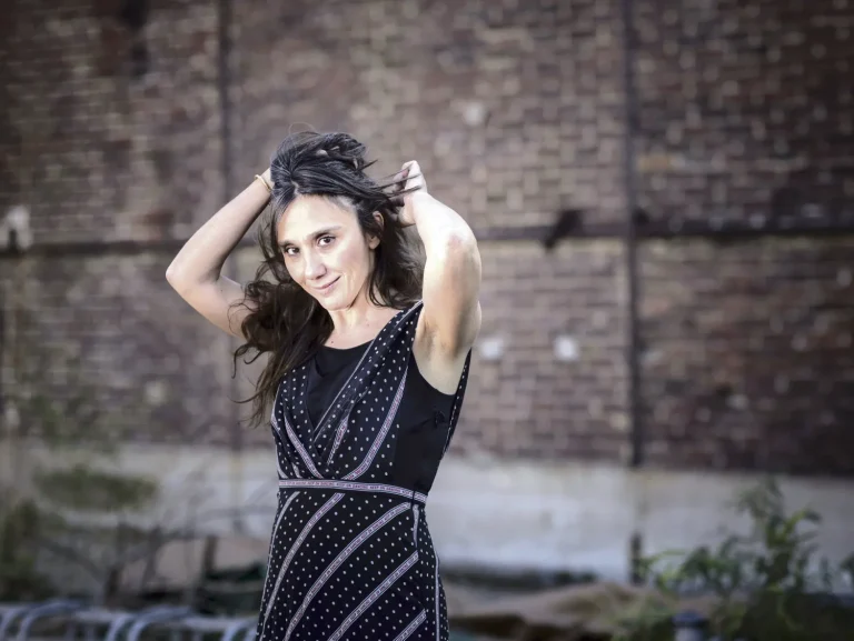 Carla Bianchi crée une pièce participative sur les relations entre femmes et hommes