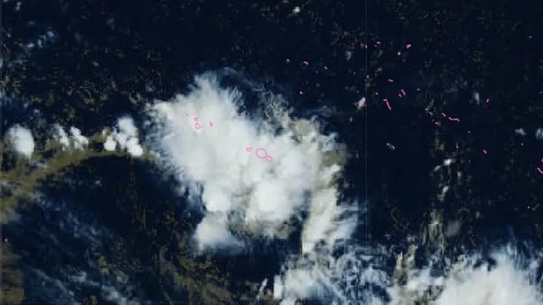 Vigilance jaune pour orages : l'archipel de la Société et les Tuamotu concernés