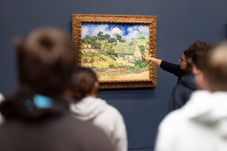 Visite à Orsay : des lycéens découvrent que Van Gogh n'était pas millionnaire