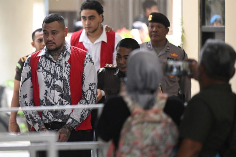 Bali : trois Australiens condamnés jusqu’à 16 ans de prison pour le meurtre d’un compatriote