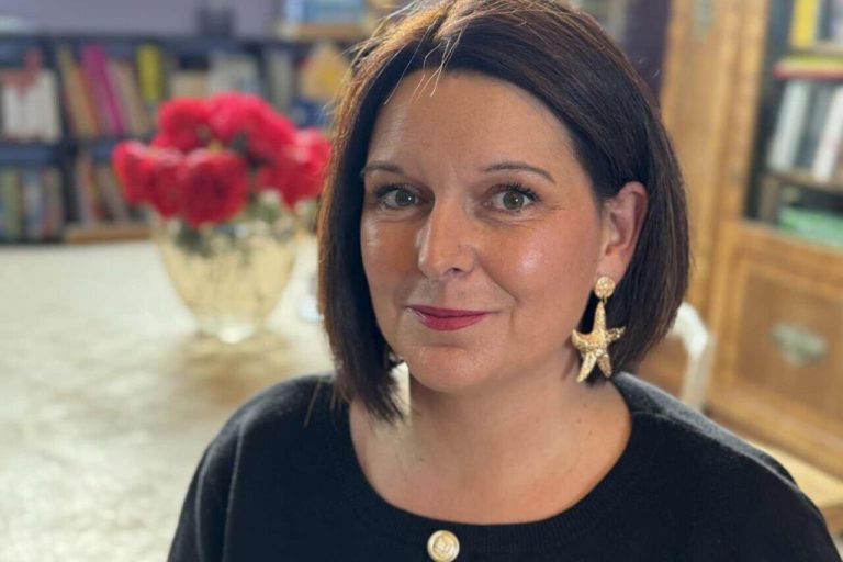 Médiathèque de Mers-les-Bains : Julie Esther Aulin vous invite à découvrir son premier roman