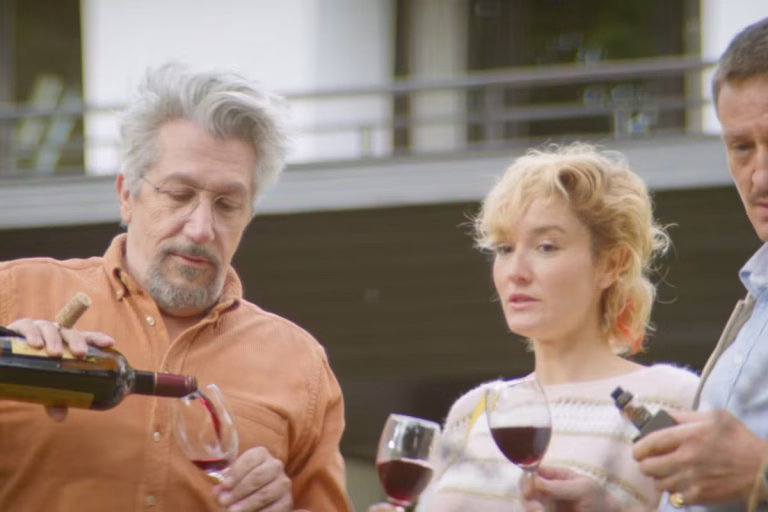 Quentin Dupieux : le chimiste de l'absurde et ses œuvres étonnantes.