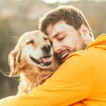 Les animaux sensibles à nos émotions et créateurs de lien social - RTBF Actus