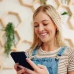 Deblock propose un compte courant à 4 % : une offre surprenante à découvrir