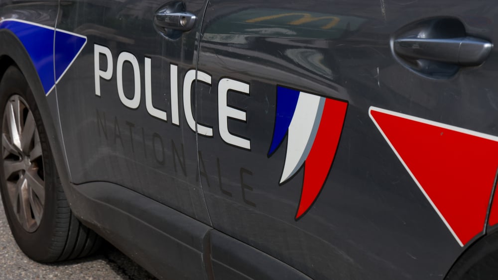 Marseille : un engin explosif détruit l'entrée d'une alimentation déjà attaquée