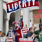 Mobilisation record aux États-Unis contre Trump : « Un menteur pathologique » dénoncé.