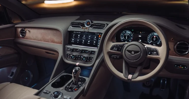 Bentley s'associe à un joaillier pour intégrer des diamants dans ses habitacles