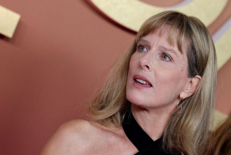 Karin Viard dévoile les remarques sexistes subies durant sa carrière : « J’ai mille exemples… »