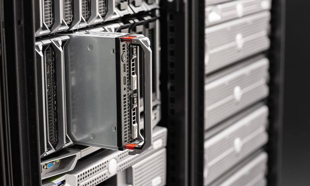 Telehouse France et OUTSCALE renforcent leur position dans l'IA souveraine