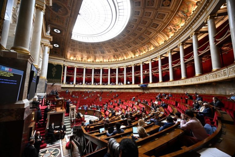 Statut de la Nouvelle-Calédonie : un barrage d’amendements à l’Assemblée, et des tractations