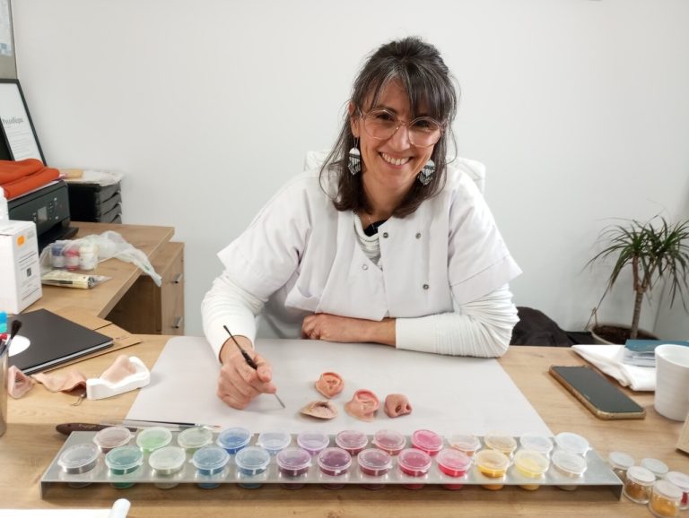 Bretagne. Sara Raymond reconstruit les visages abîmés par la maladie ou un accident