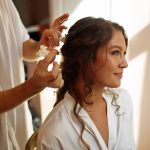 Mariage 2026 : 3 coiffures naturelles et simples qui remplaceront les chignons sophistiqués