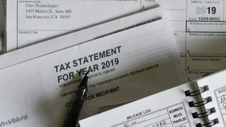 Sur le dark web, l'identité fiscale se vend pour un peu plus de 20 euros