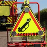 Une voiture dévale une pente et finit sur le toit, un jeune homme blessé dans le Sud Manche