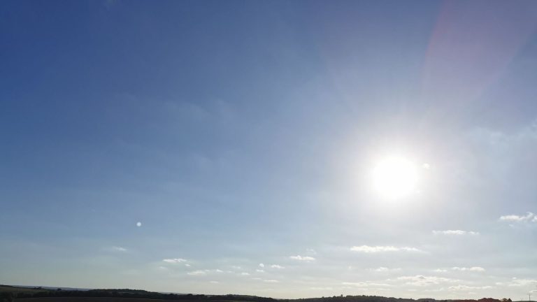 Météo en Belgique : Retour du soleil ce jeudi selon les prévisions de RTBF Actus