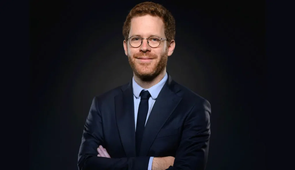 Le maire de Saint-Denis rappelle l'importance du statut et de la neutralité