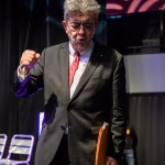 Jean-Luc Mélenchon présente ses excuses face aux critiques et à la pression