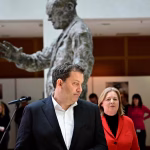 En Allemagne, le SPD adopte un tournant social-libéral suite à sa défaite électorale