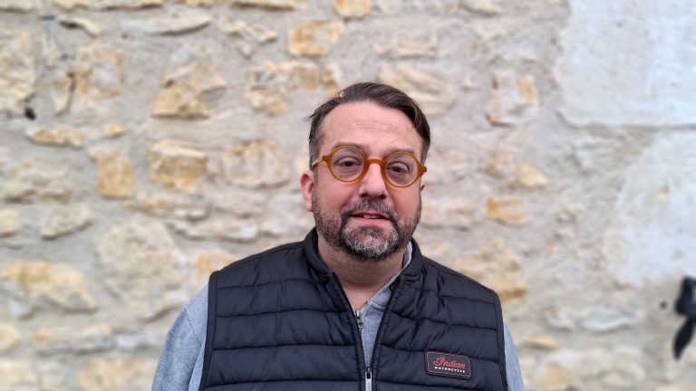 Censure dénoncée : habitants de Belâbre dans l'Indre signalent commentaires supprimés et profils bloqués