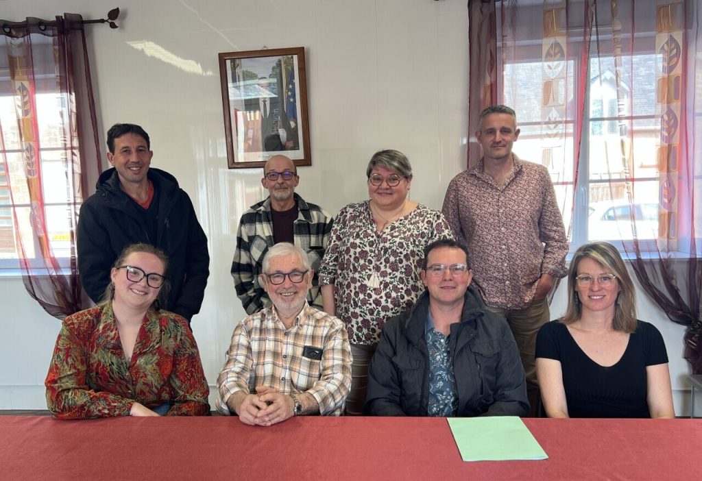 Elu maire, Bernard Forget présente ses adjoints à Torchamp