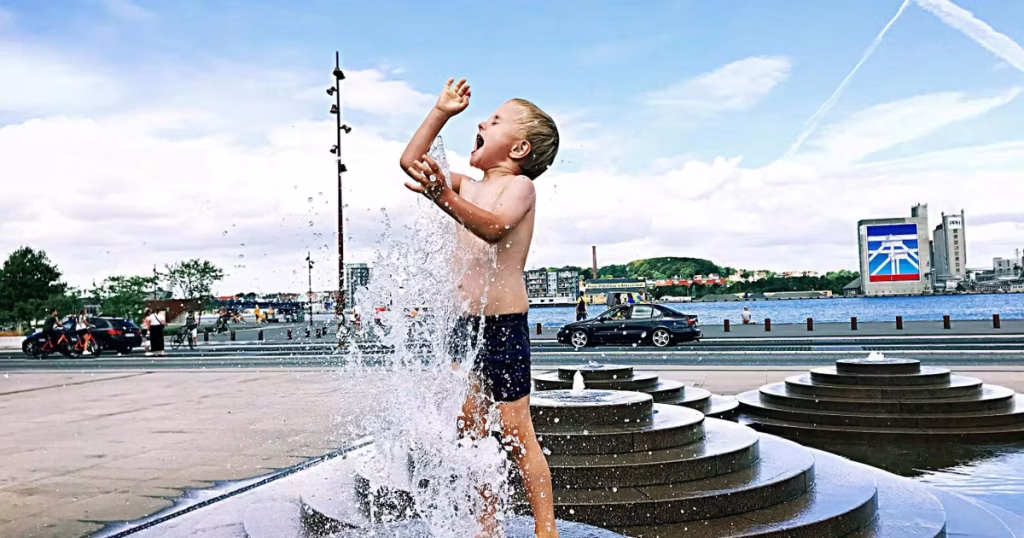 Au Danemark, la parentalité s'éloigne de la culture de la peur