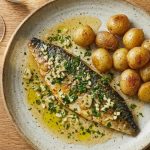 Filets de maquereau à la poêle : citron et herbes fraîches pour une cuisine saine