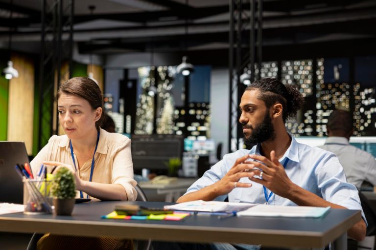 Remplacez 'prompt engineering' par 'rédactique' dans vos discussions sur l'IA