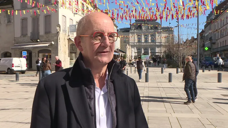 Jean-Yves Ravier, maire de Lons-le-Saunier, en campagne pour son maintien