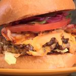 "Les gens voudront manger plus sainement dans le futur" : un burger bon pour la santé présenté pour la Coupe de France