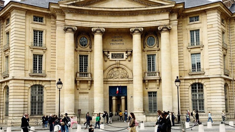 IA : les établissements d'enseignement doivent encadrer rapidement l'utilisation par les étudiants.