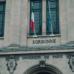 Fac : des frais exorbitants imposés aux étudiant·es étranger·es