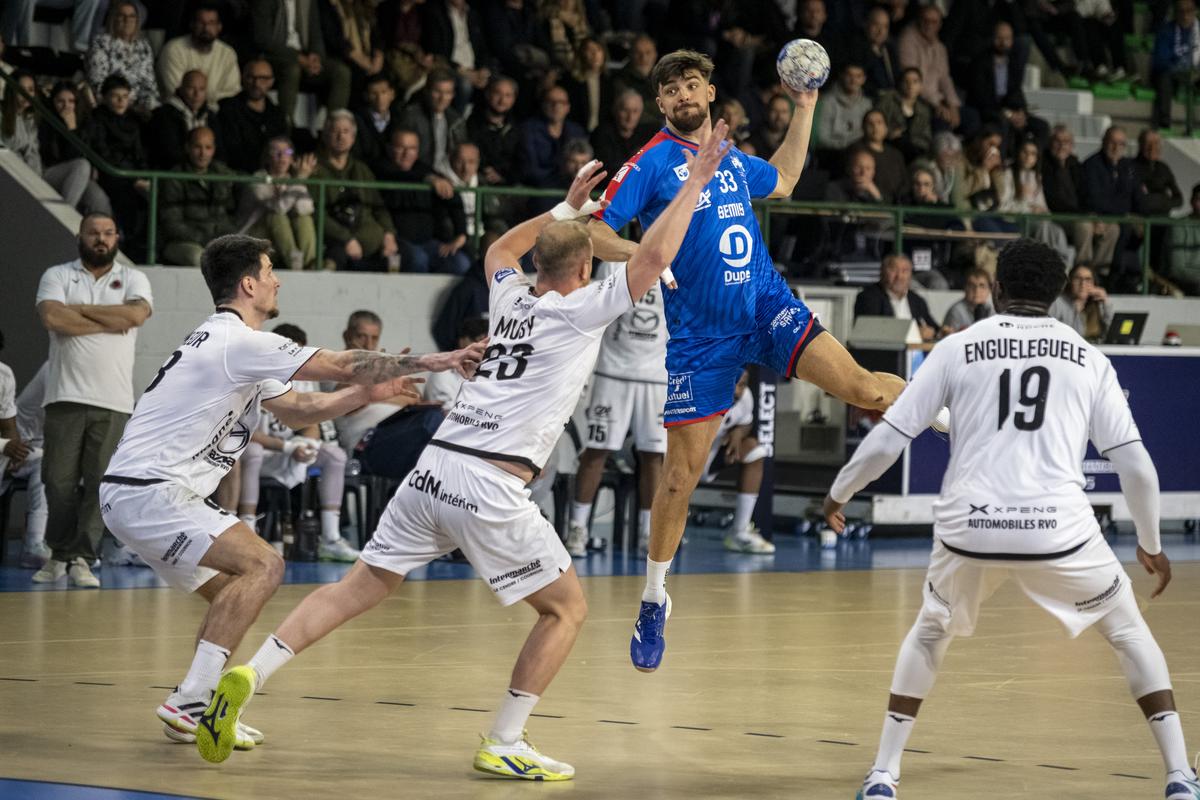 Handball (Proligue) : Saintes résiste à Cournon-d’Auvergne (37-36) et prend de la hauteur au classement