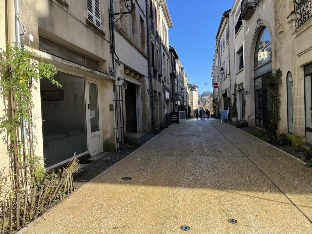 « Pendant des années, ils ont eu des stupéfiants aux frais de la Sécu » : prison ferme requise contre un généraliste girondin