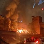 Incendie d'un entrepôt désaffecté près de Rouen, une trentaine de pompiers intervenus