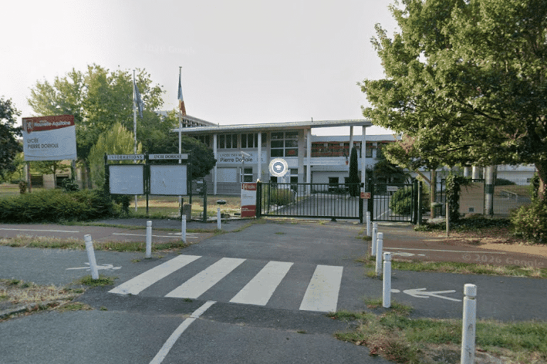 Sèche-linge en flammes : évacuation de près de 400 personnes dans un lycée professionnel