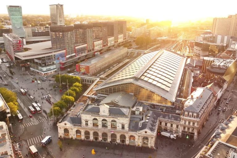 Emmanuel Macron salue Lille comme futur siège de l'autorité douanière des 27 métropoles européennes