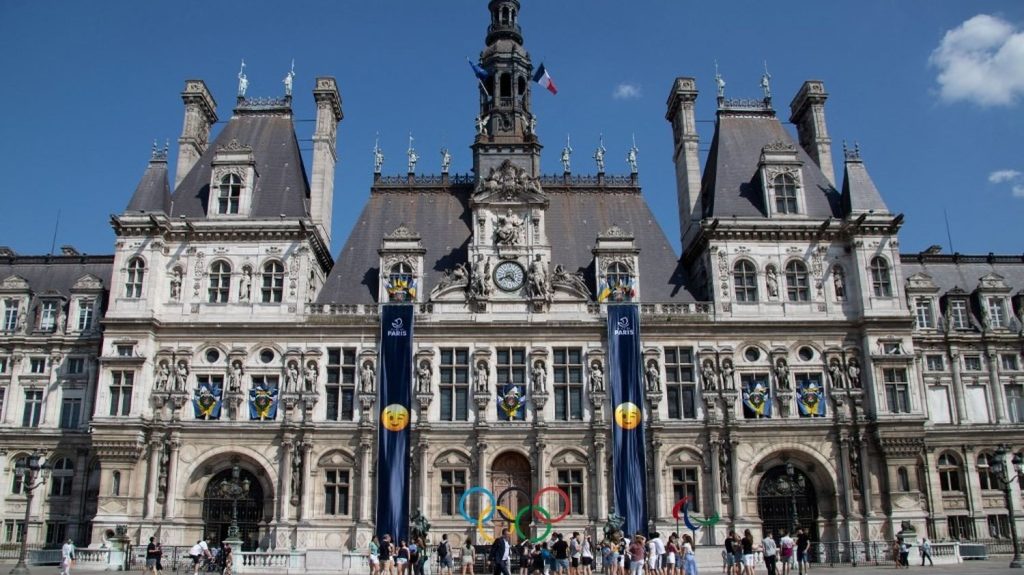 Municipales 2026 : fusions, alliances et désistements déterminent le second tour à Paris, Lyon et Marseille