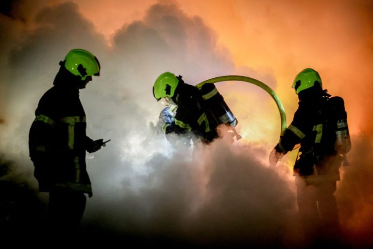 Incendie nocturne : évacuation de sept appartements et intoxication de plusieurs personnes, dont deux gendarmes.