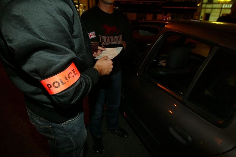 Un mineur fugueur parcourt 500 km au volant d'une voiture volée avant son arrestation.